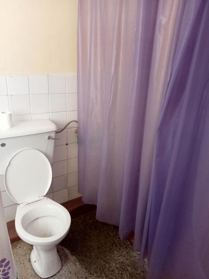 Pinkroses Gardens Hostel Найробі Екстер'єр фото