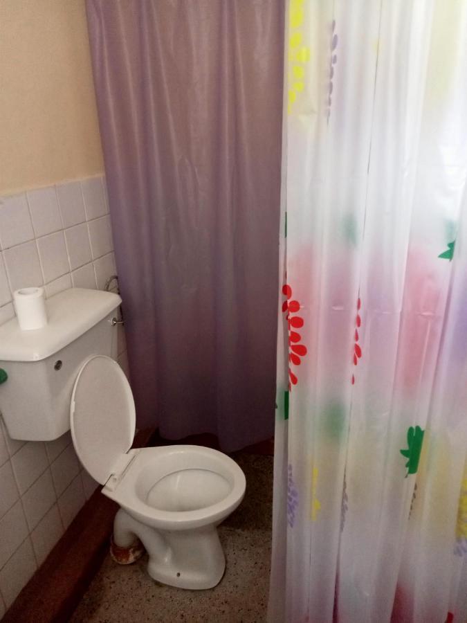 Pinkroses Gardens Hostel Найробі Екстер'єр фото