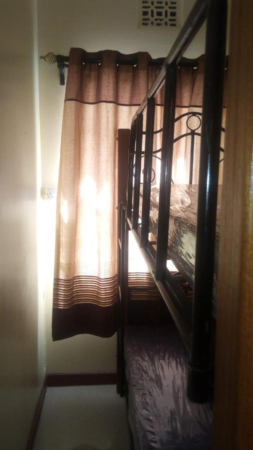 Pinkroses Gardens Hostel Найробі Екстер'єр фото
