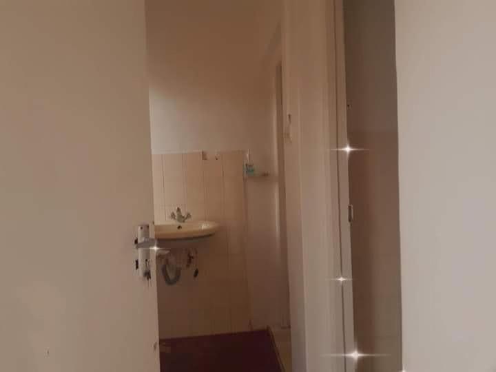 Pinkroses Gardens Hostel Найробі Екстер'єр фото